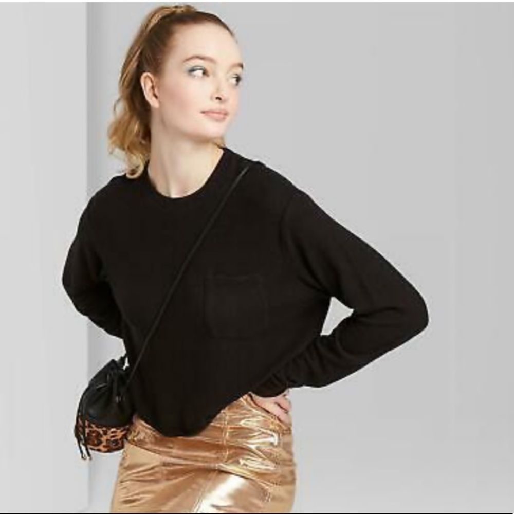 Oversized Crewneck Pocket Crop